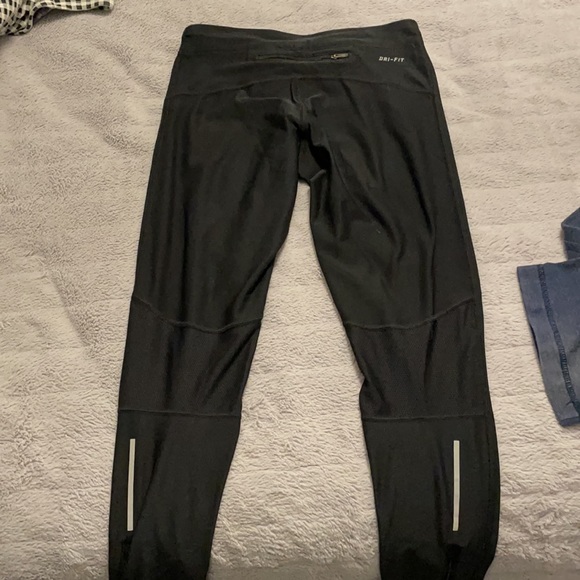 Nike dri-fit workout leggings - Picture 2 of 2